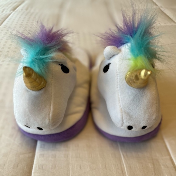 Plush Unicorn Slippers NWOT 7-8 - Picture 6 of 16
